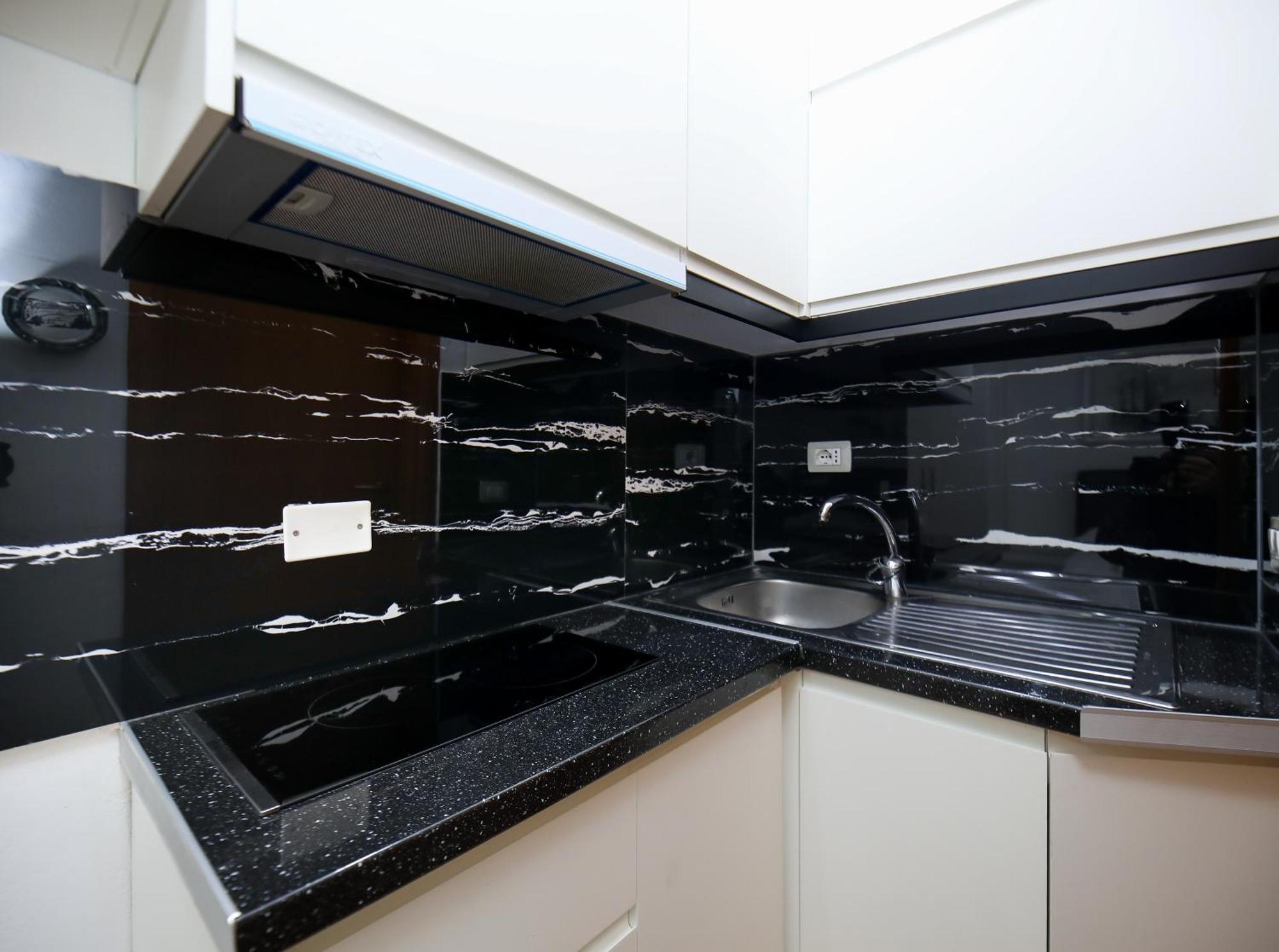 Noa Apartments Вльора Екстер'єр фото