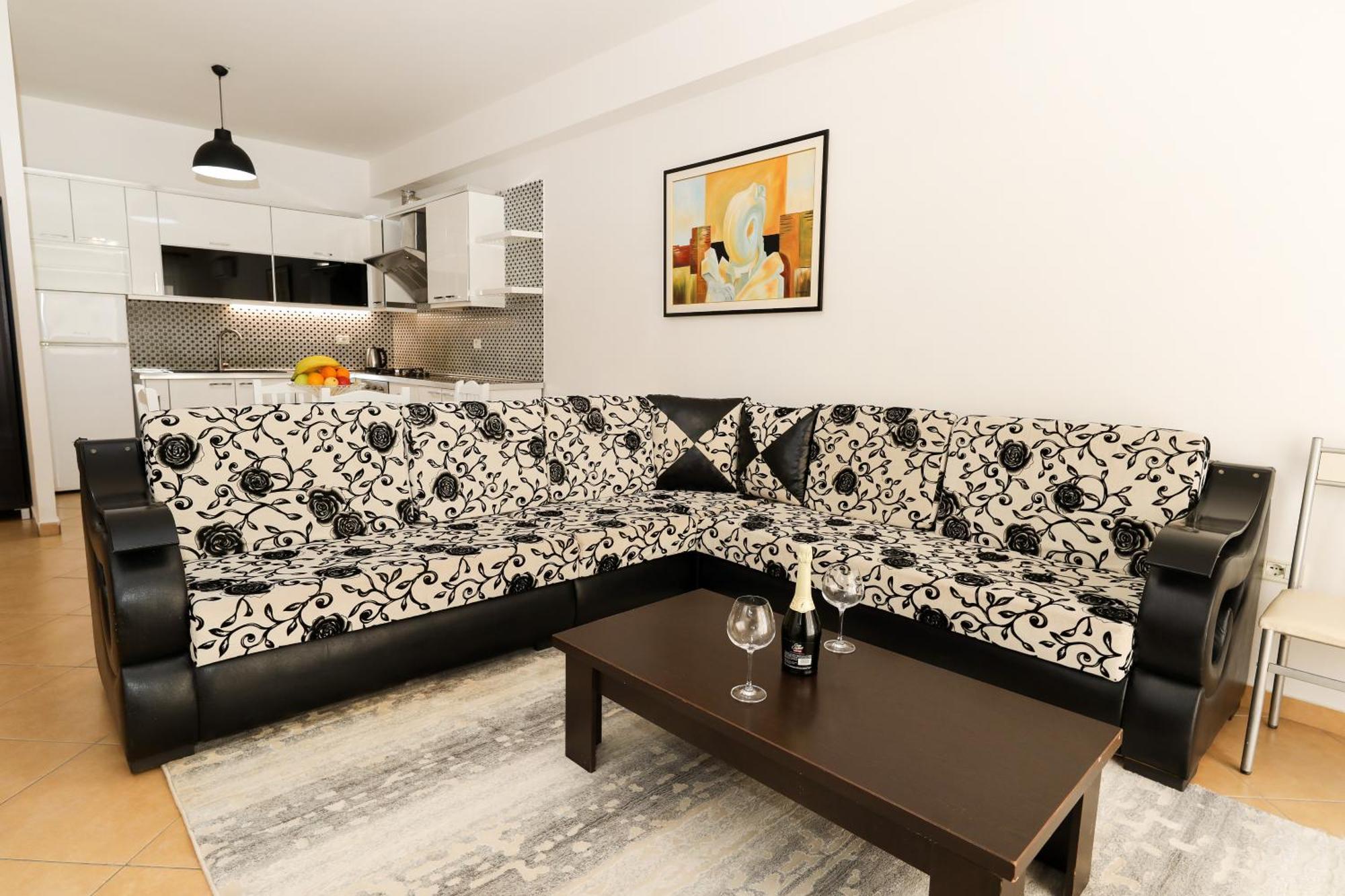 Noa Apartments Вльора Екстер'єр фото